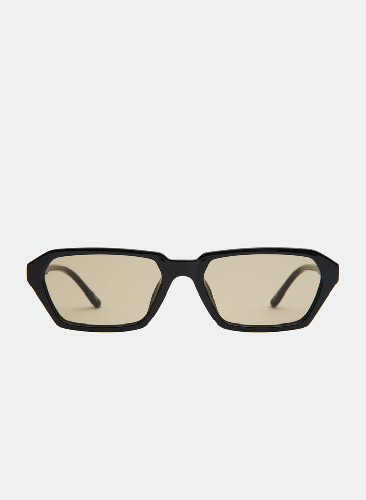 Izzy Black/Olive