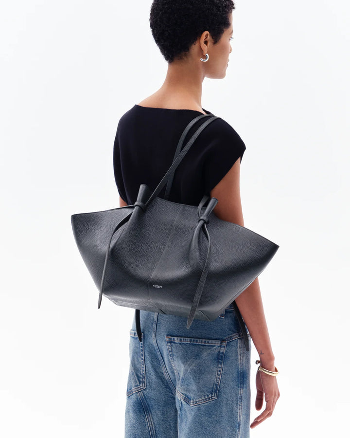 Large Mochi Pebble Grain Leather Black