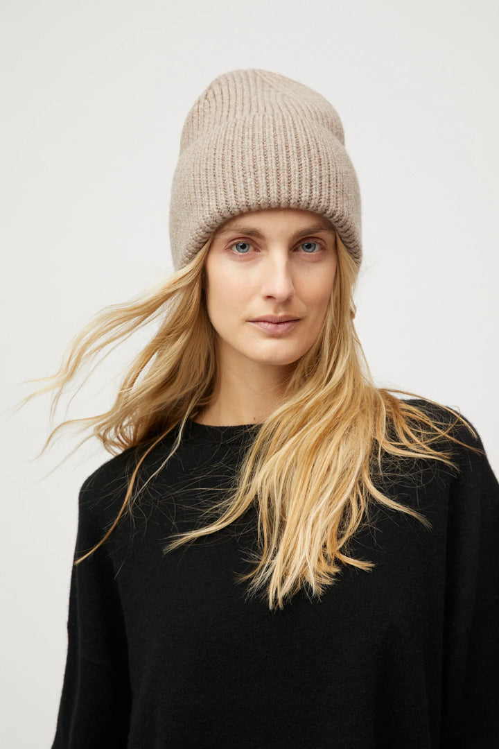 Avignon Beanie Wheat