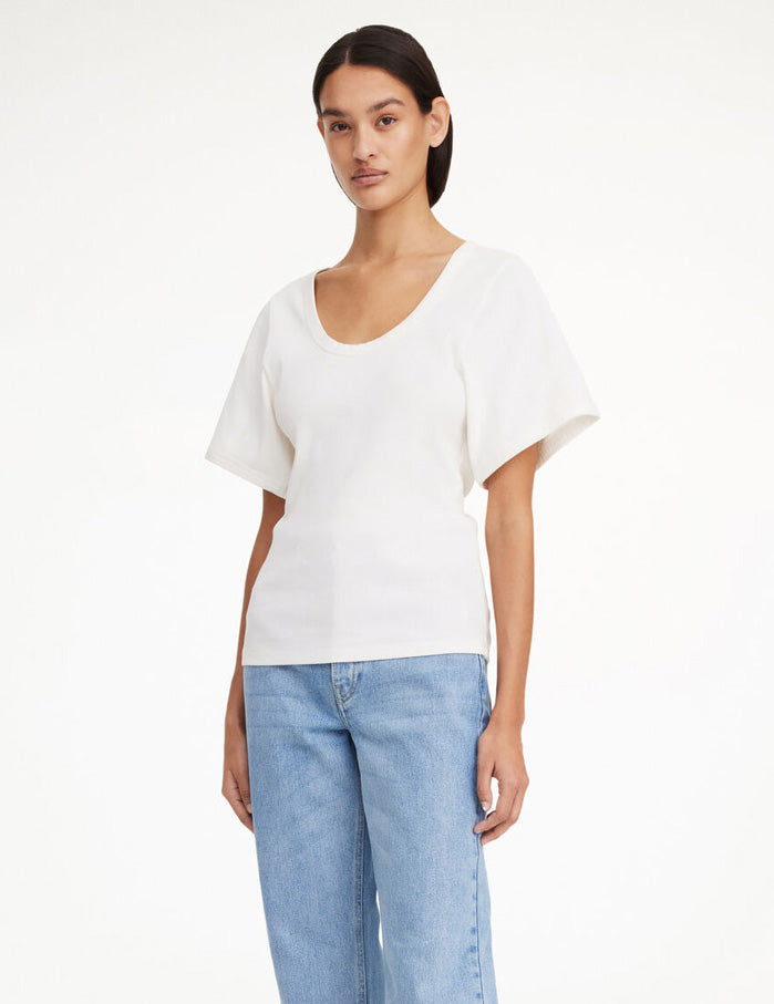 Lunai White