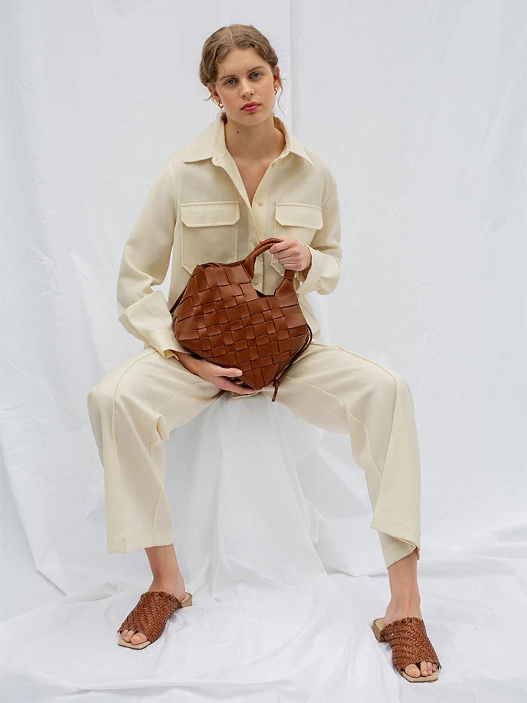 Misu Nutmeg