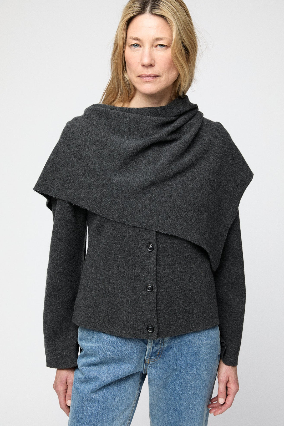 Momento Scarf Black