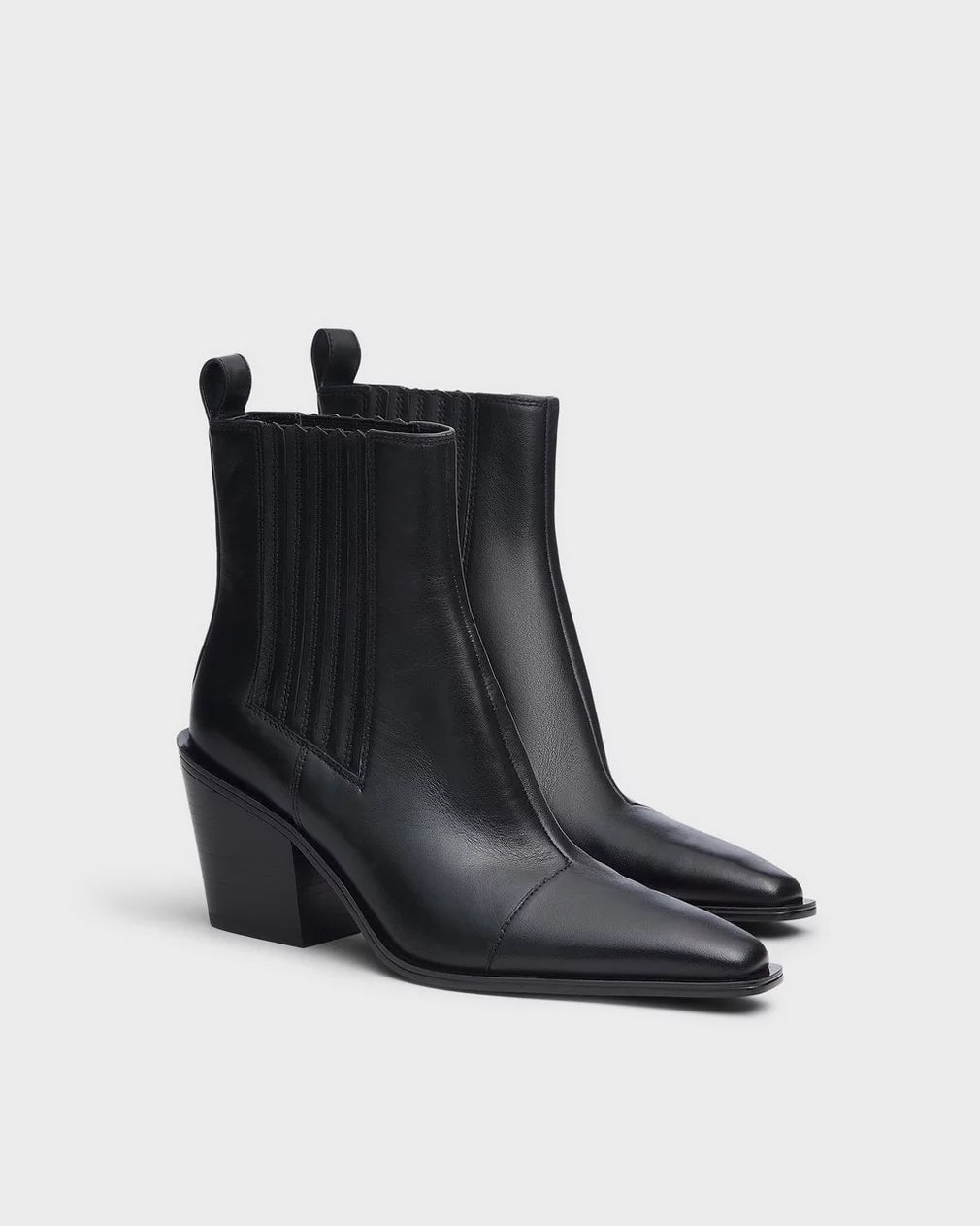 Newbury Chelsea Black