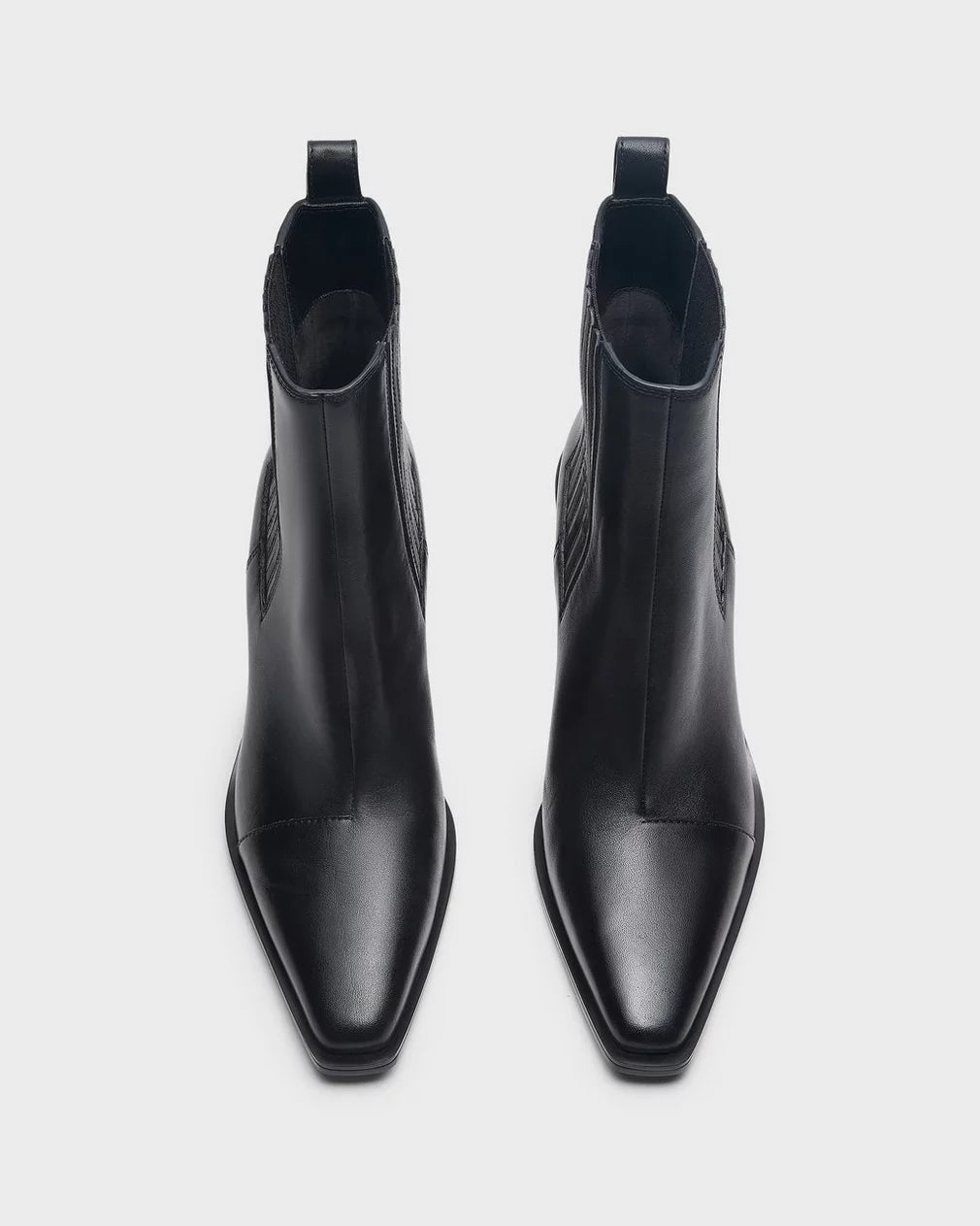 Newbury Chelsea Black