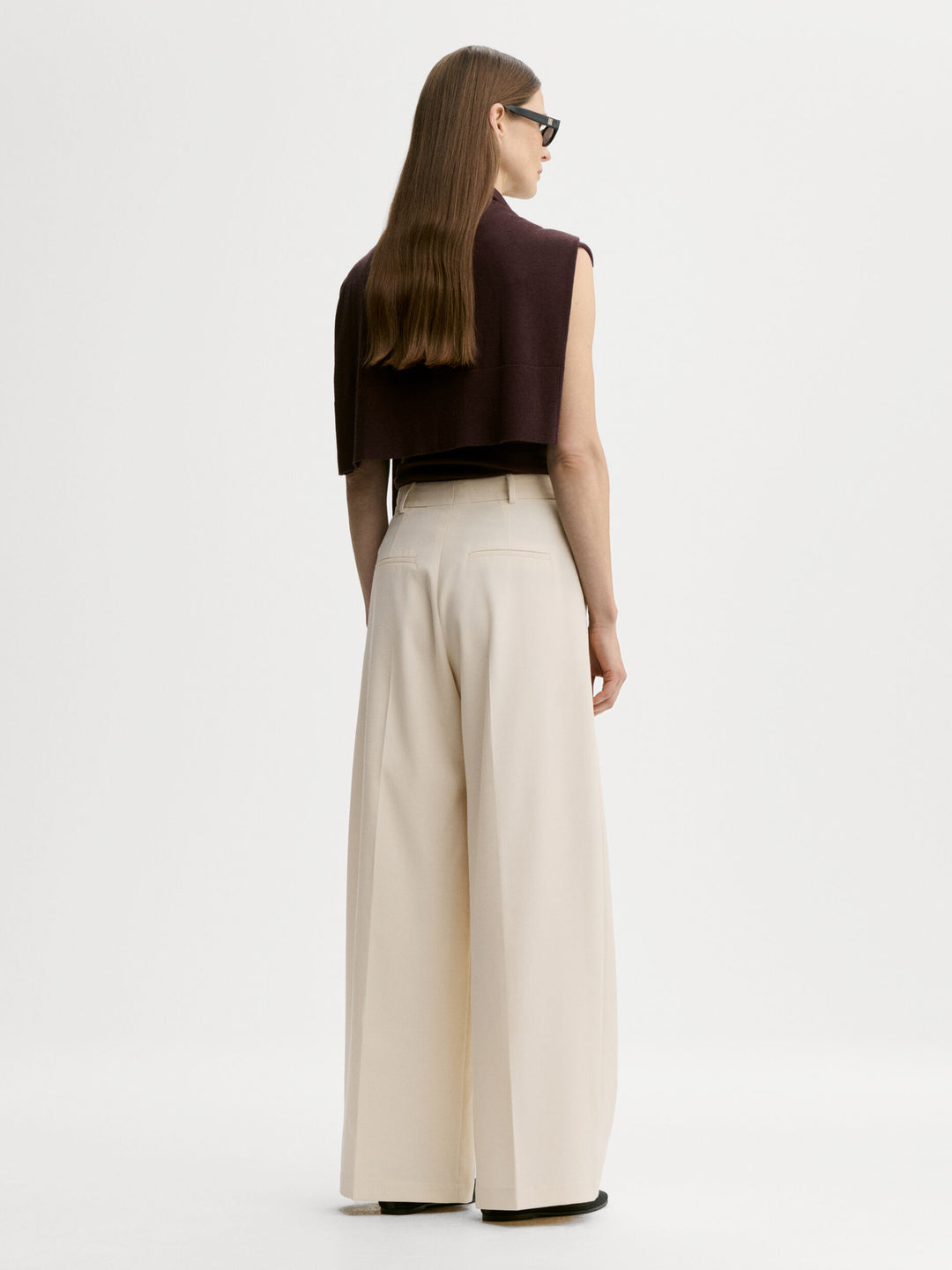 Taalia Soft White